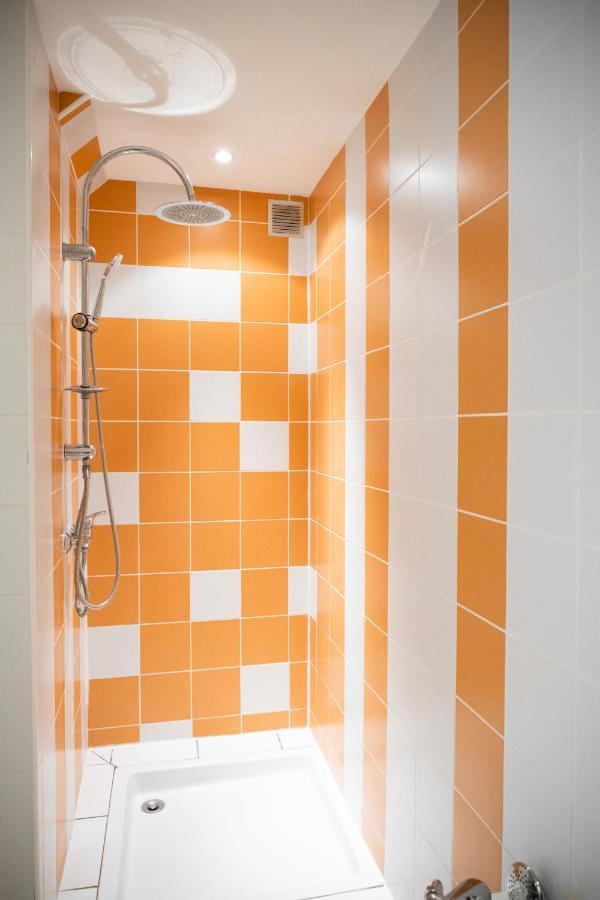 Colorzen - Confortable Lumineux Netflix - Appart Pezenas Centre Bagian luar foto